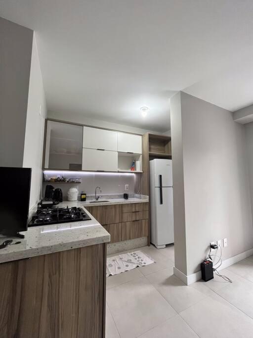Apartamento 2 Suites Com Piscina E Churrasqueira, Ao Lado Da Ufsc Florianópolis Екстериор снимка